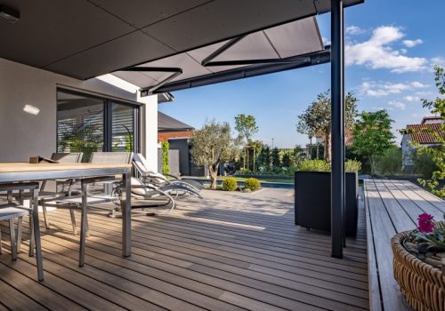 Terrasse sous pergola